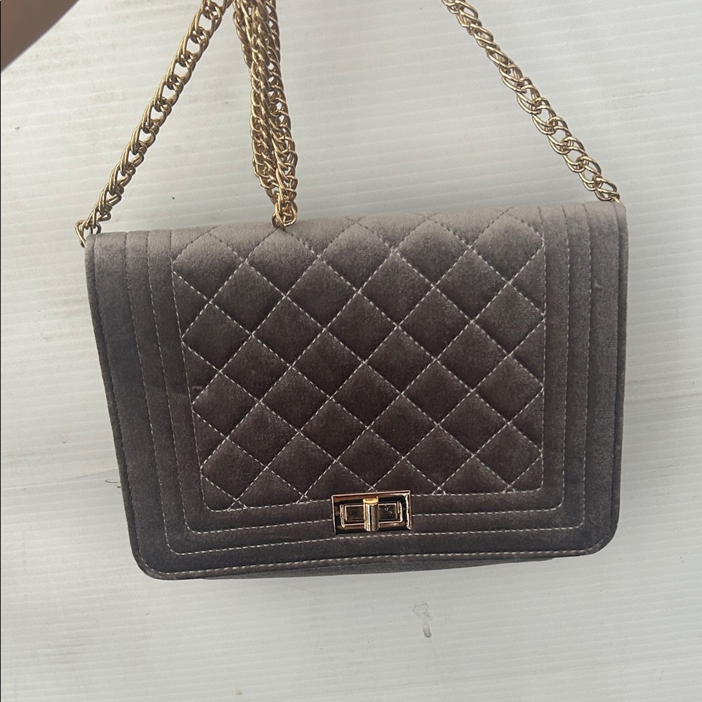 Quilted Velvet Chain Shoulder Bag in Gray
